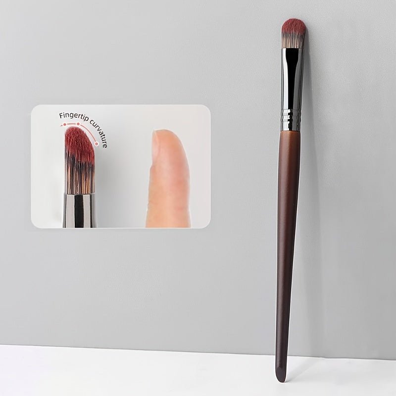 Concealer Brush for Dark Circles & Acne Marks - Professional Makeup Tool