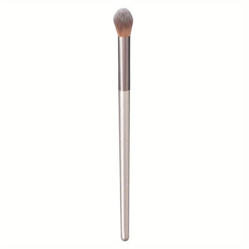Wooden Champagne Highlighter Brush - Soft Bristles, Ergonomic Design