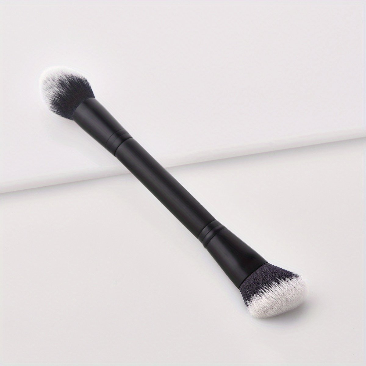 Double Ended Blush Brush soft bristles